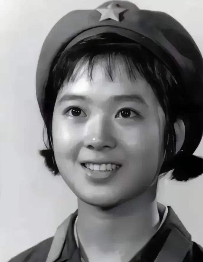上世纪60年代的一天，妇联专门派人，把女医生韩秀荣强行带走。对此举动，韩秀荣问：
