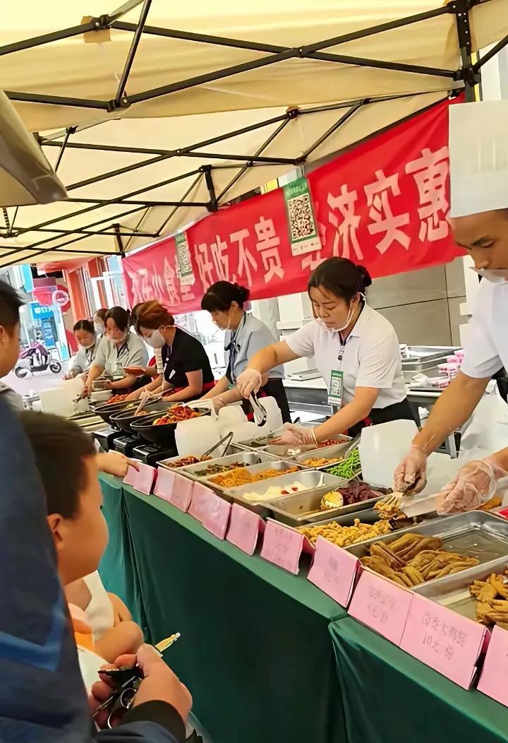 全国的饭店老板除了跟风，什么也不会从业者文化水平低卷完这一轮看他们怎么收