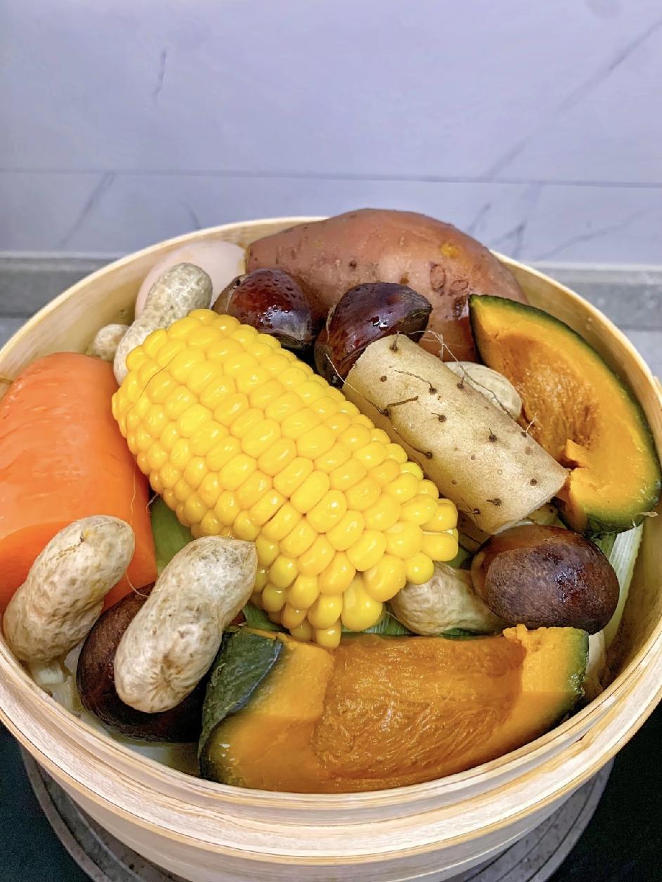 年龄大了，这15种食物别舍不得吃！吃对了胜过保养品你是否发现，身体悄悄发出