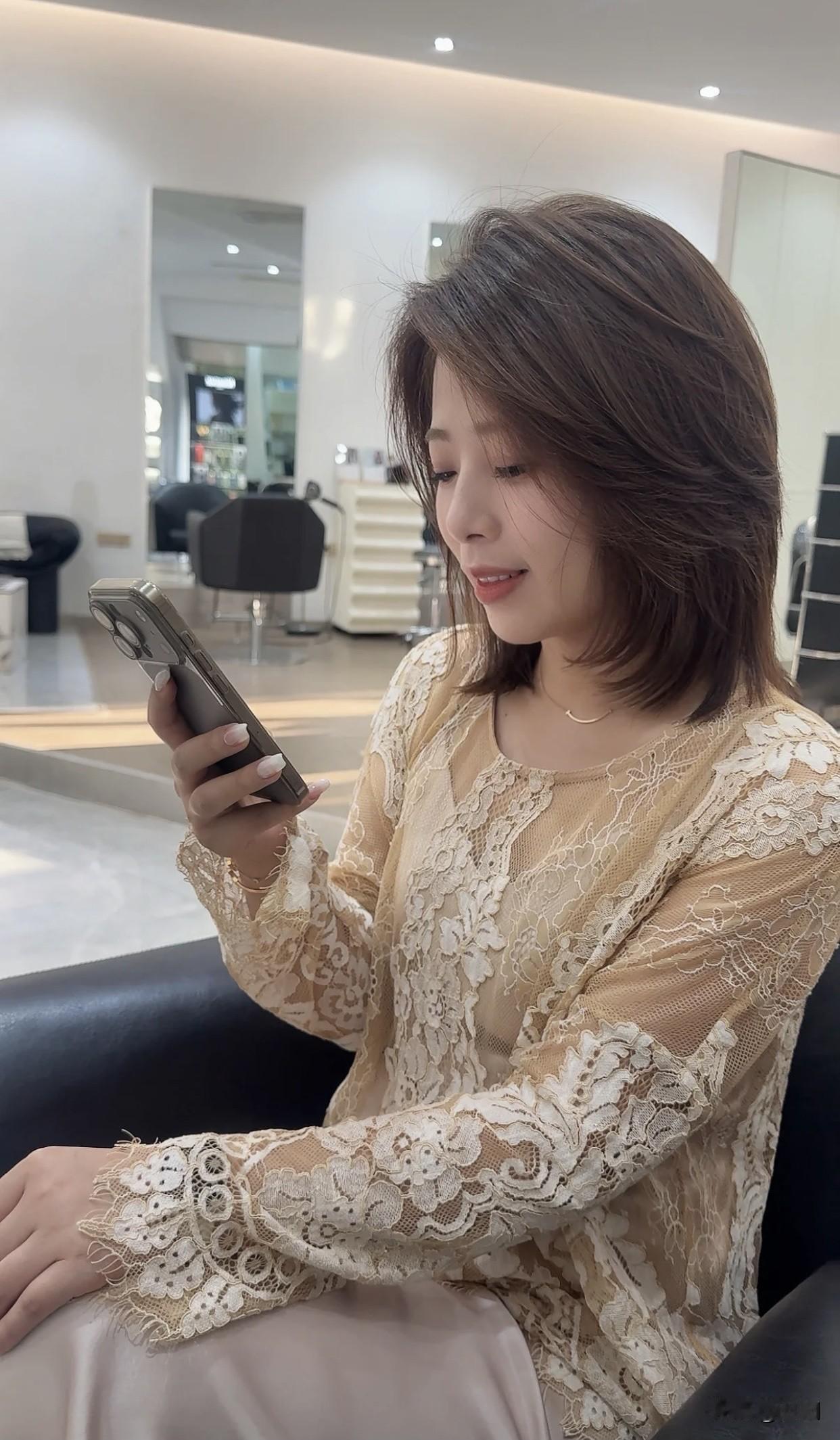 @豆包