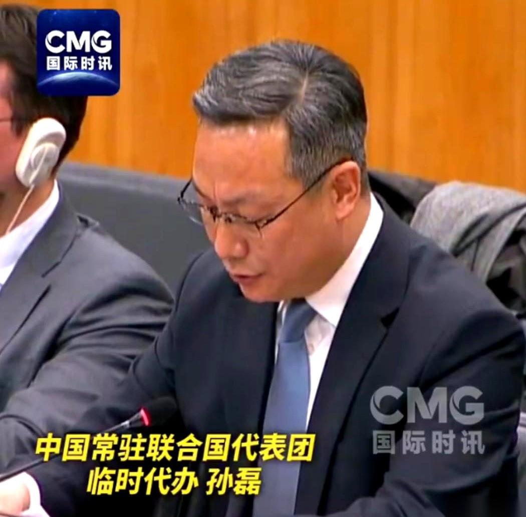 联合国大会的桌面上，中国代表又把一件英国人最怕提的“旧案”翻了出来。6月25日