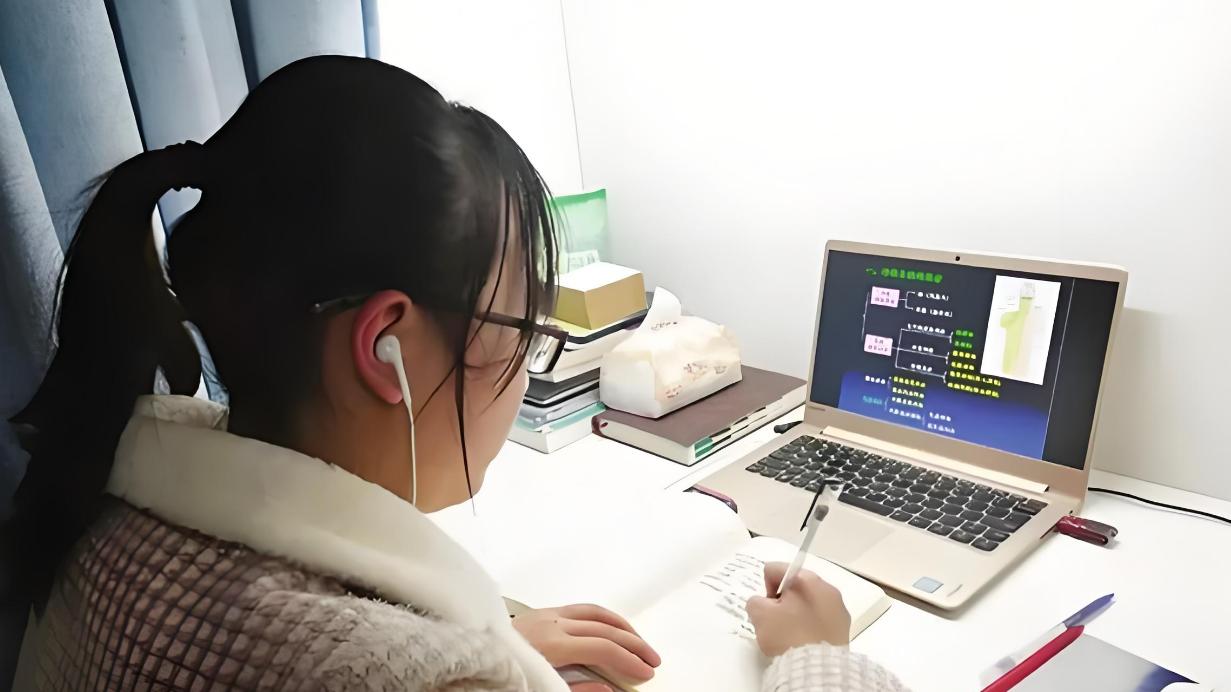 怀孕只能在家待产么?什么工作招孕妇最多,这些行业抢着要准妈妈