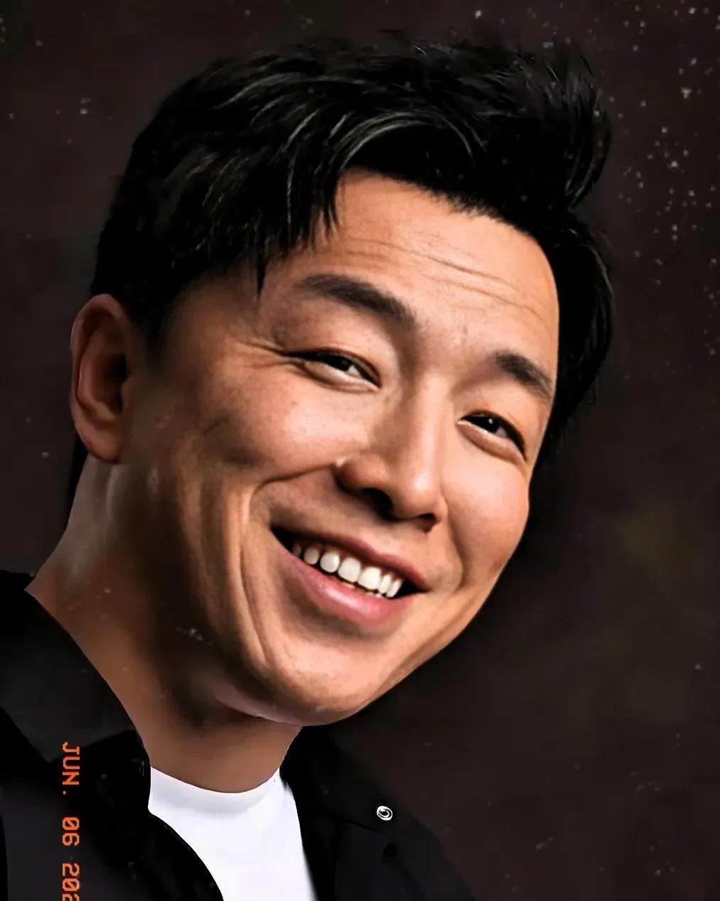 黄渤能成功一定要感谢一个人。不是宁浩，也不是徐峥，更不是管虎，而是