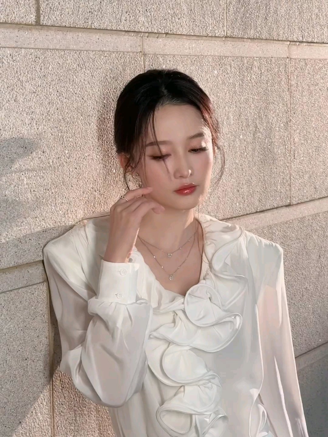 我沁的live美的很高级感受一下李沁李沁白月光千金造型​​​