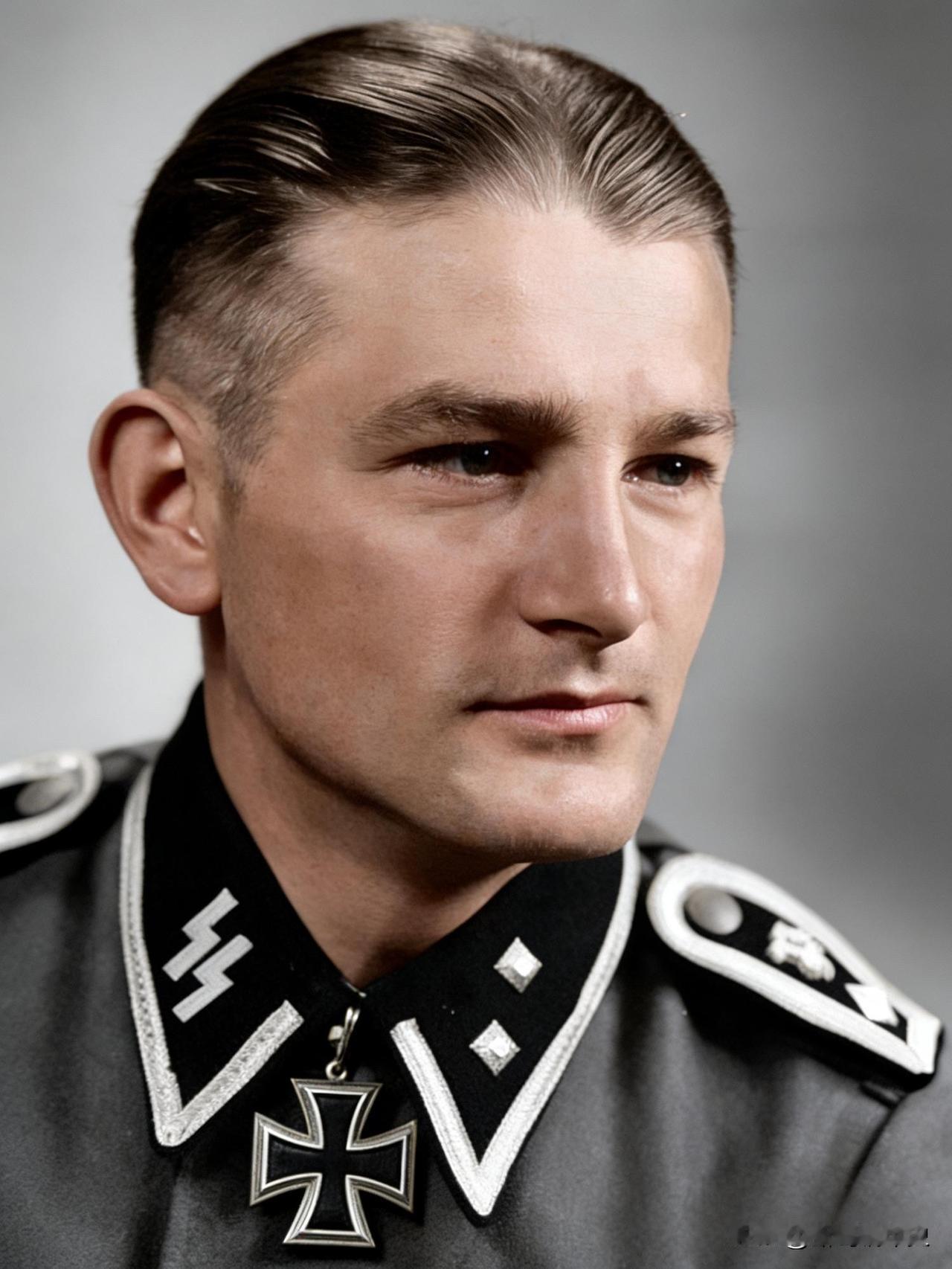 一名武装党卫军第1“阿道夫·希特勒警卫旗队”装甲师的二级小队长（相当于国防军上士