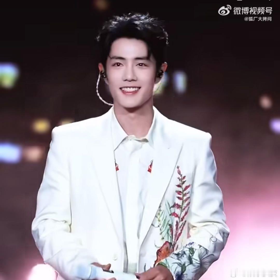 肖战北京春晚录制repo肖战北京台春晚repo北京卫视特意把粉丝安排在离肖战更近