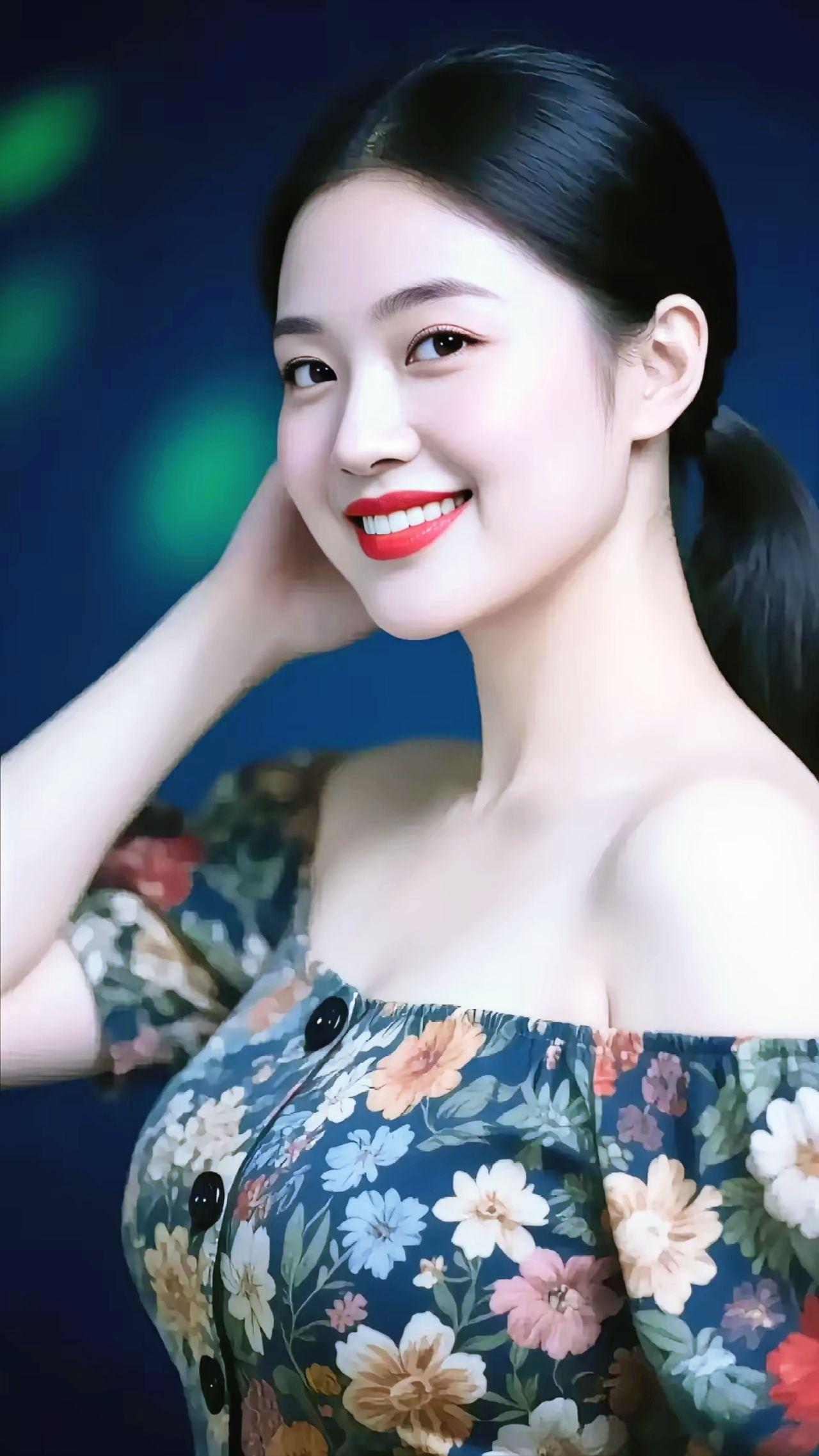 人美歌美景色美