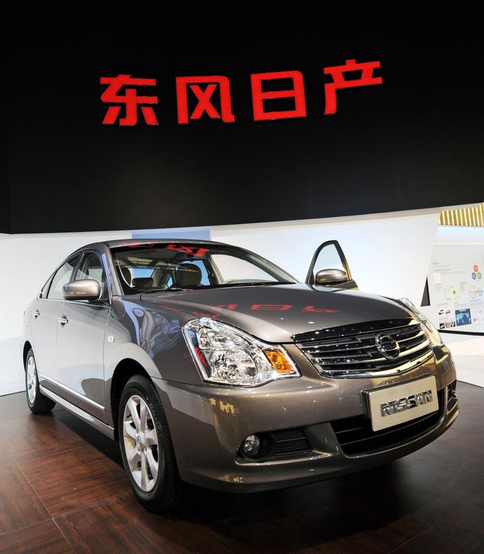 选速腾、轩逸还是名爵，得好好琢磨。10月燃油轿车销量里，轩逸排第一卖了33903