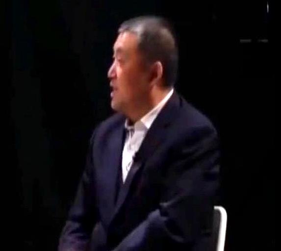 中国航母拦截美舰的真正底牌曝光：不是巨舰大炮，而是这套‘海上电竞战队’的终极配合！