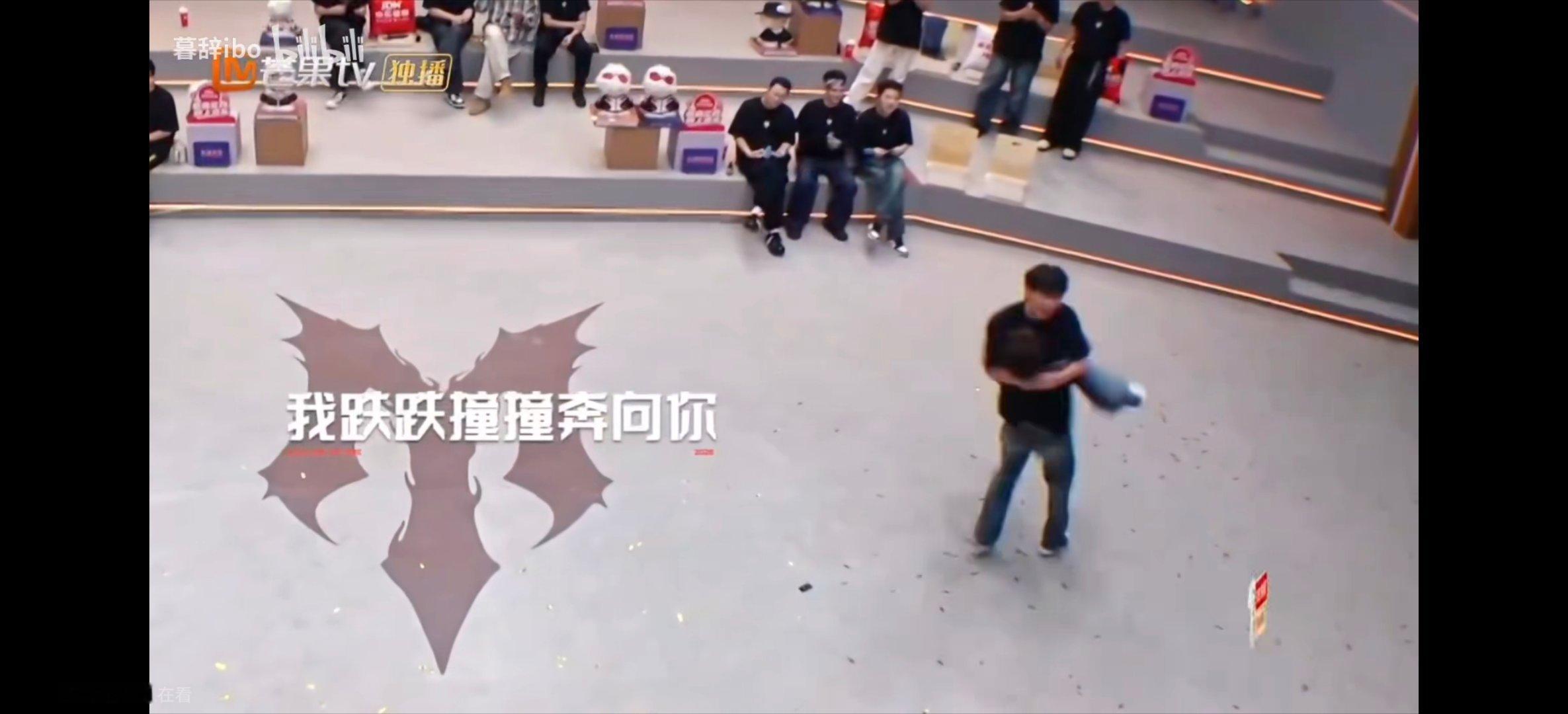 明天有看点孙楠的心态很年轻一点都不担心舞蹈怎么也比王赫野跳的好王赫野很有才华改编编曲都挺棒的李光洁真