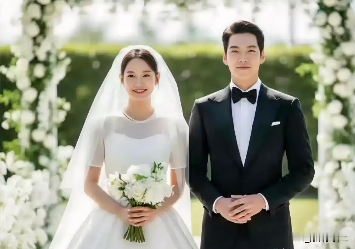 我宣布！比甜更真的爱情出现了！她就是申敏儿，不仅十年如一日陪恋人抗癌，而且今