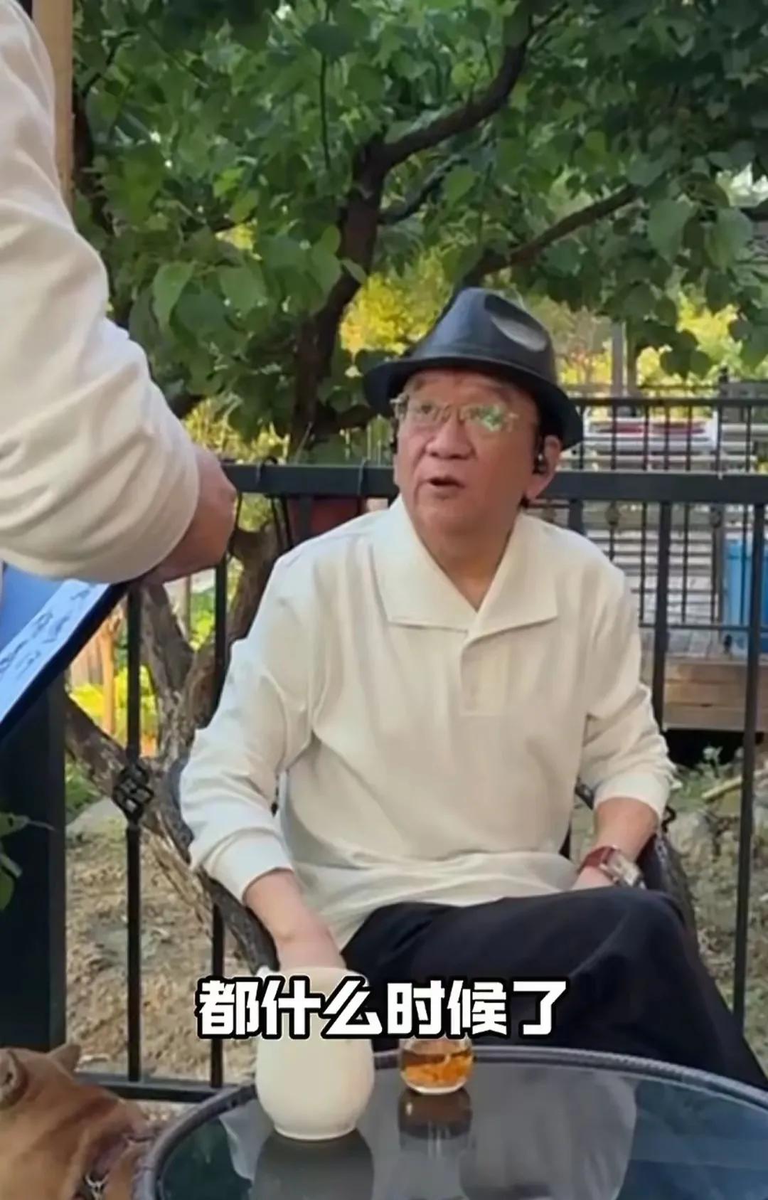 他们是不是玩儿皇帝新装？地球人都知道他们在扯犊子，他们自己也知道在扯犊子，可是
