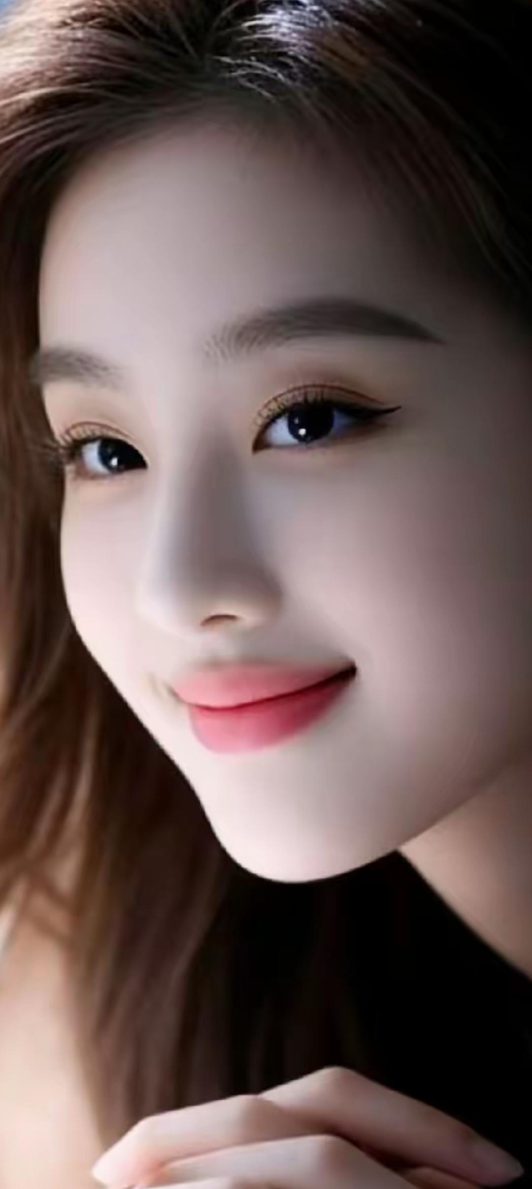 温柔微笑，甜美可人，少女心爆棚！💖✨