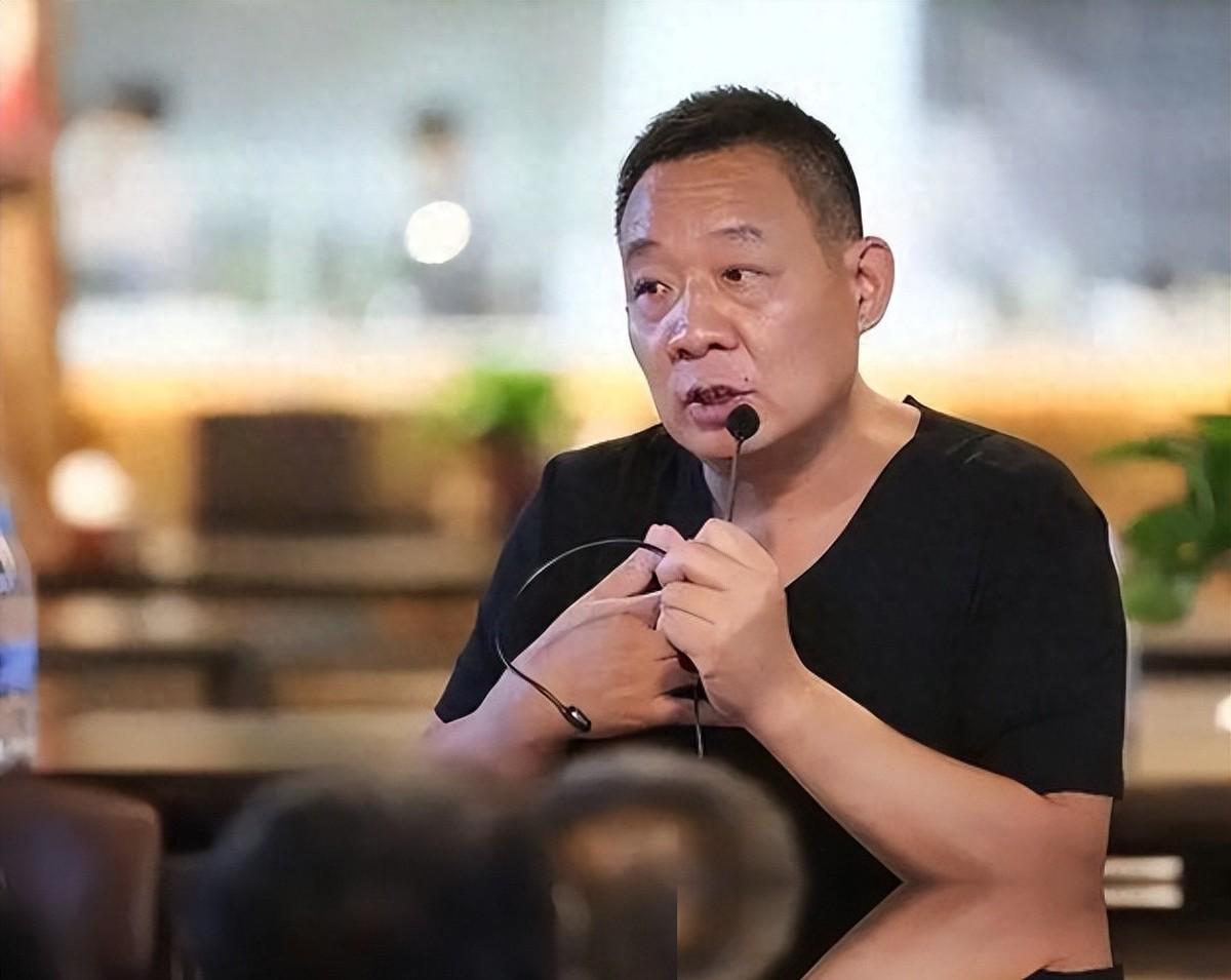 见过房东上赶着给租客疯狂降房租的吗？最近许昌就上演了这么一出大戏。一群房东急得像