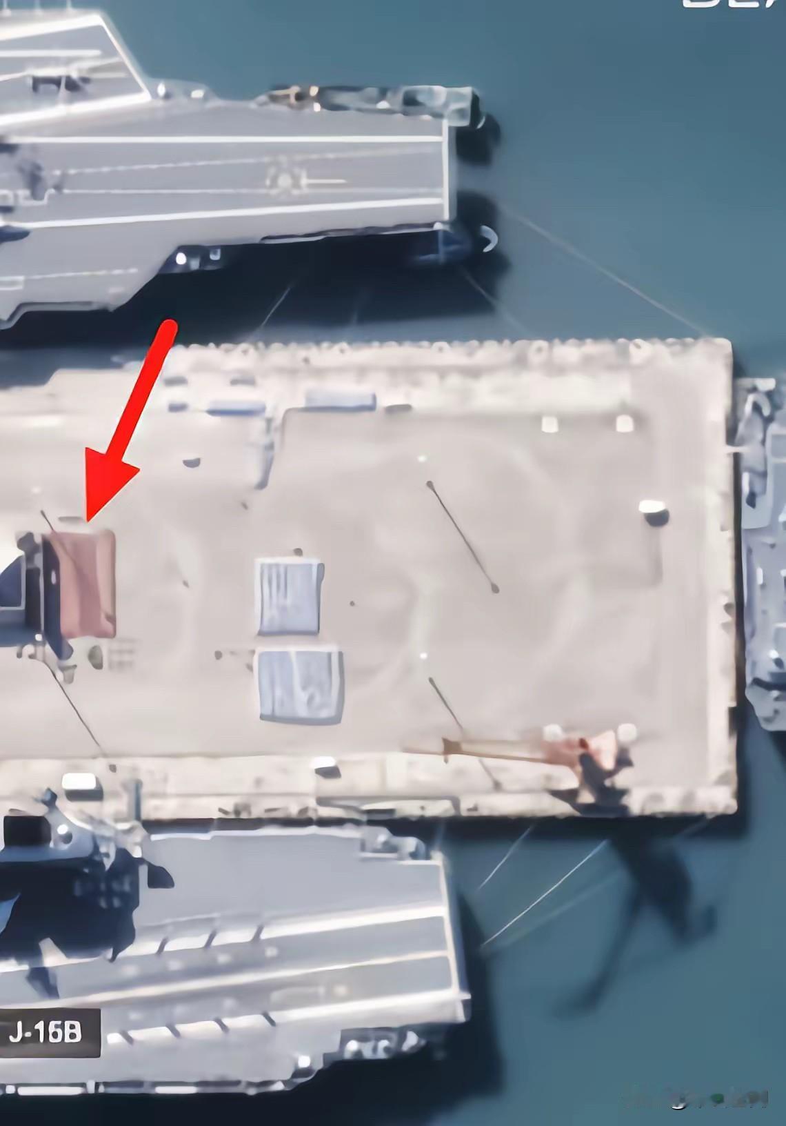 航母入役！福建舰已开始刷舷号，大型仪式台也正在搭建。近日，从国网曝出的最新卫星