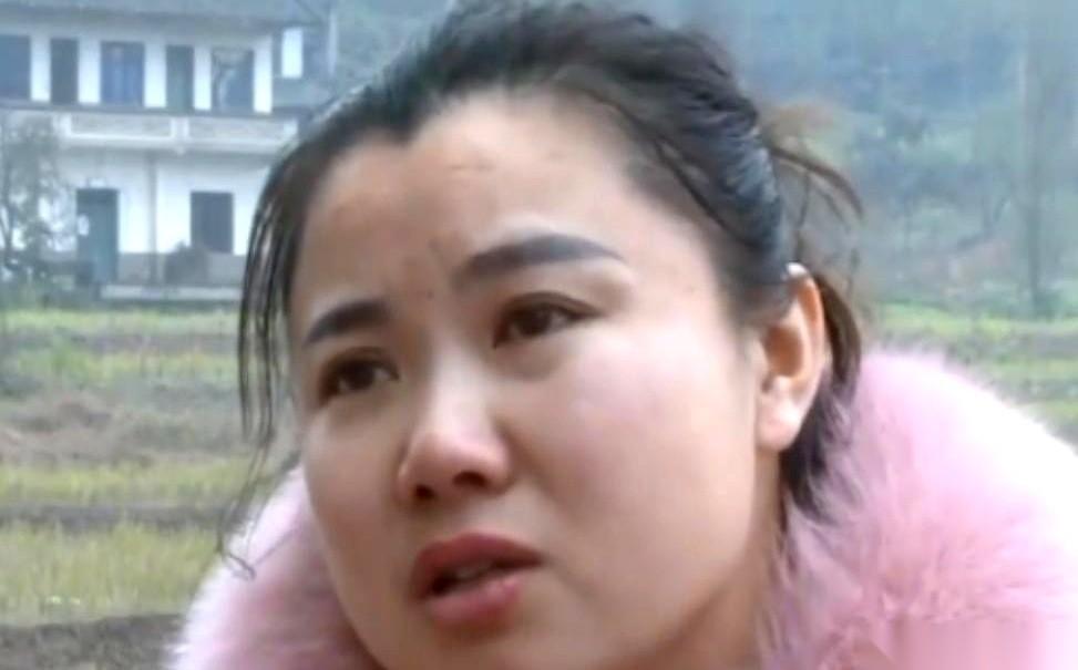 DNA报告推到姚洁面前，白纸，黑字，99.99%。她盯着那串数字，眼泪一颗一颗