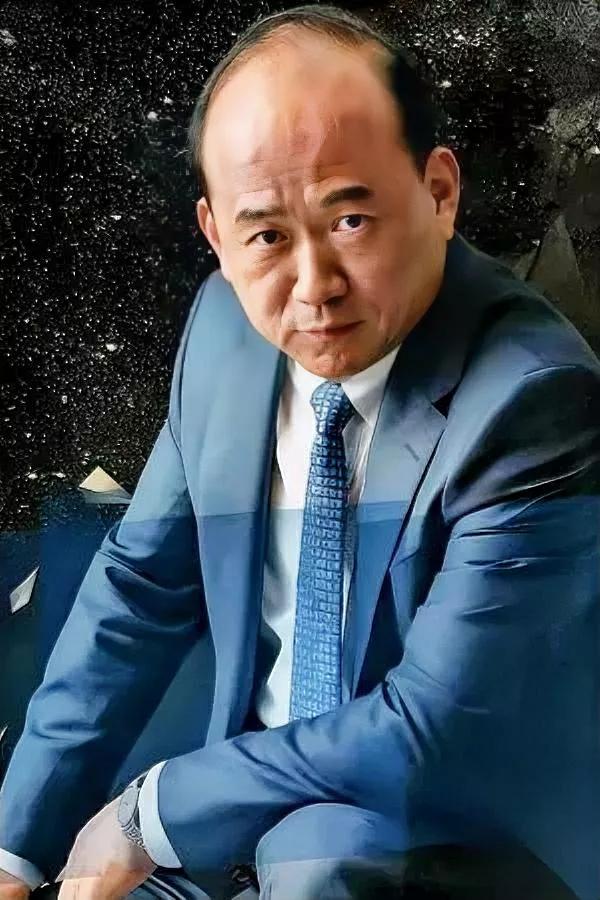 我家厨房像被金龙鱼“套娃”了——本想着买胡姬花花生油能避开，结果翻欧丽薇兰橄