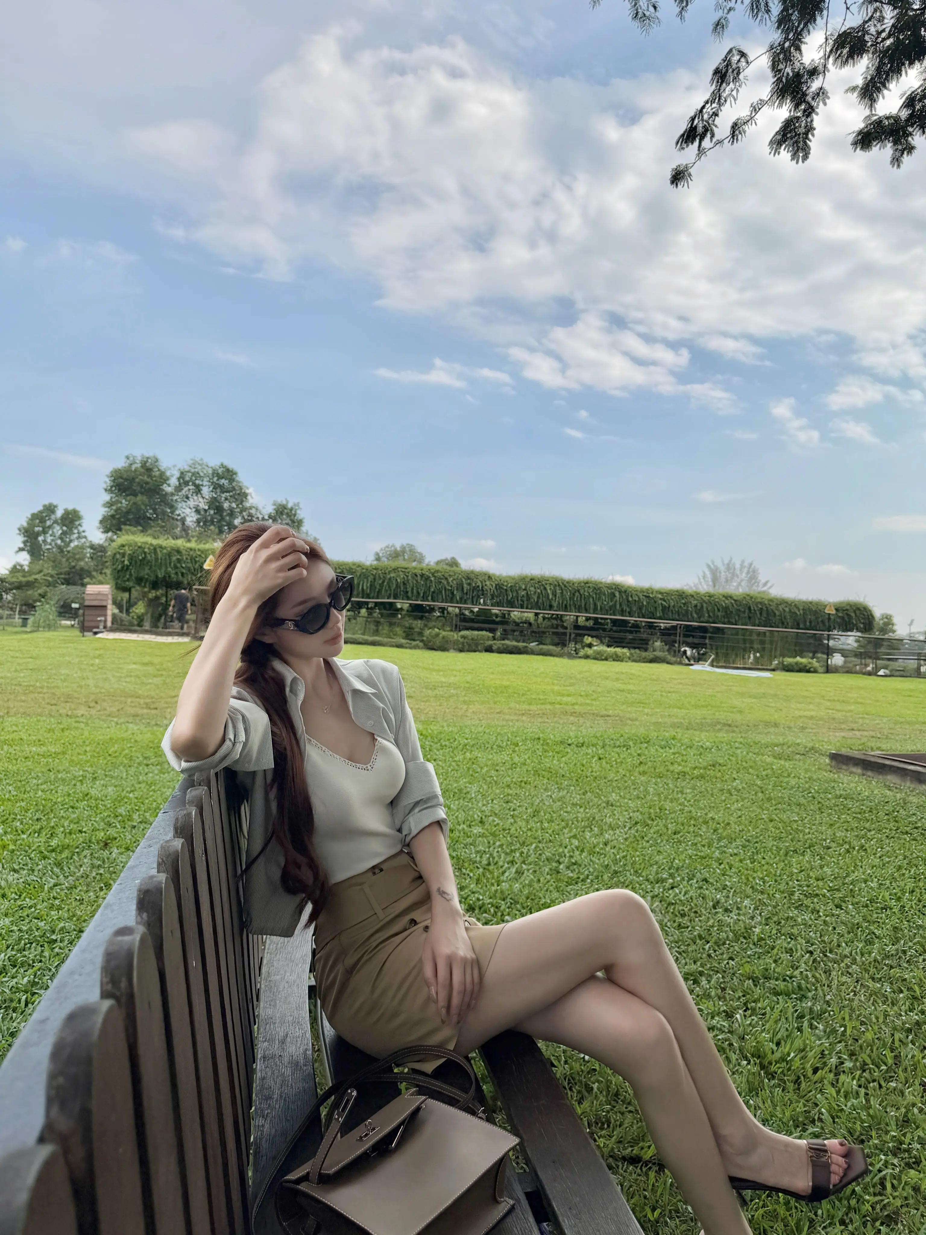 盛夏与七月撞了个满怀。