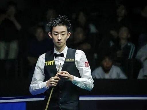 连丢8局！吴宜泽止步巡回锦标赛首轮今天凌晨2点，斯诺克巡回锦标赛首轮继续进行