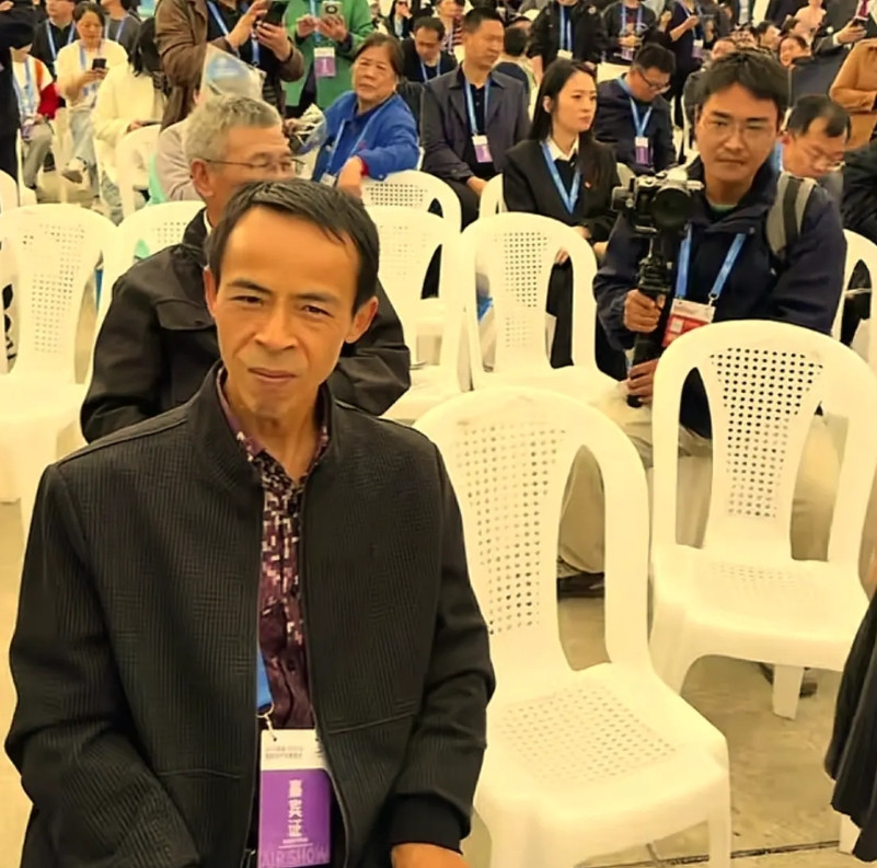 鸡排哥忙飞了，这段时间，鸡排哥先是去江苏巡炸鸡排3天，然后回江西景德镇，然后再去