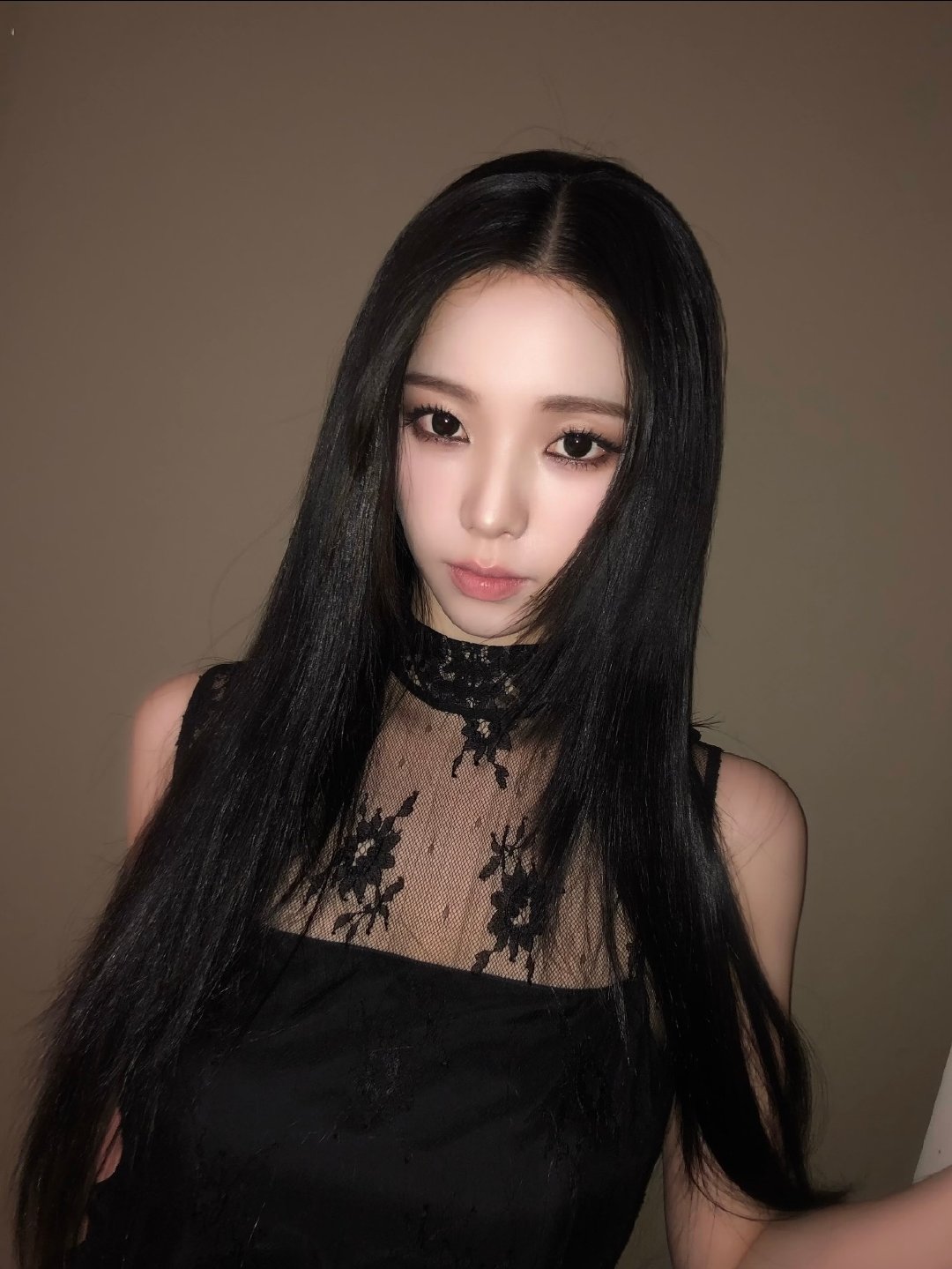 你们觉得张元英和柳智敏谁才是五女一？​