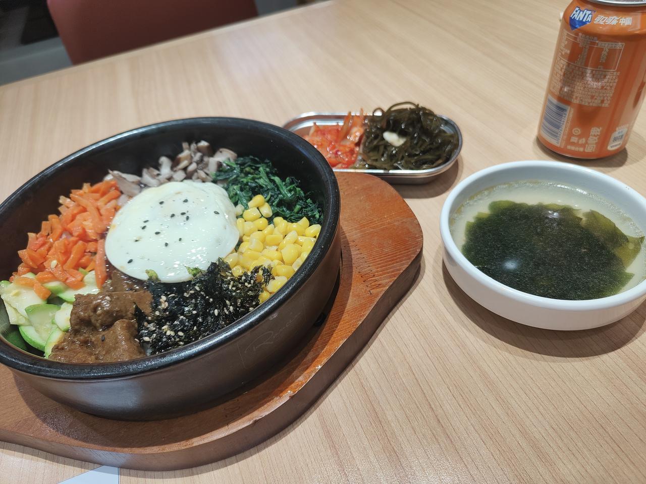 一个人的晚餐[吃瓜][吃瓜]