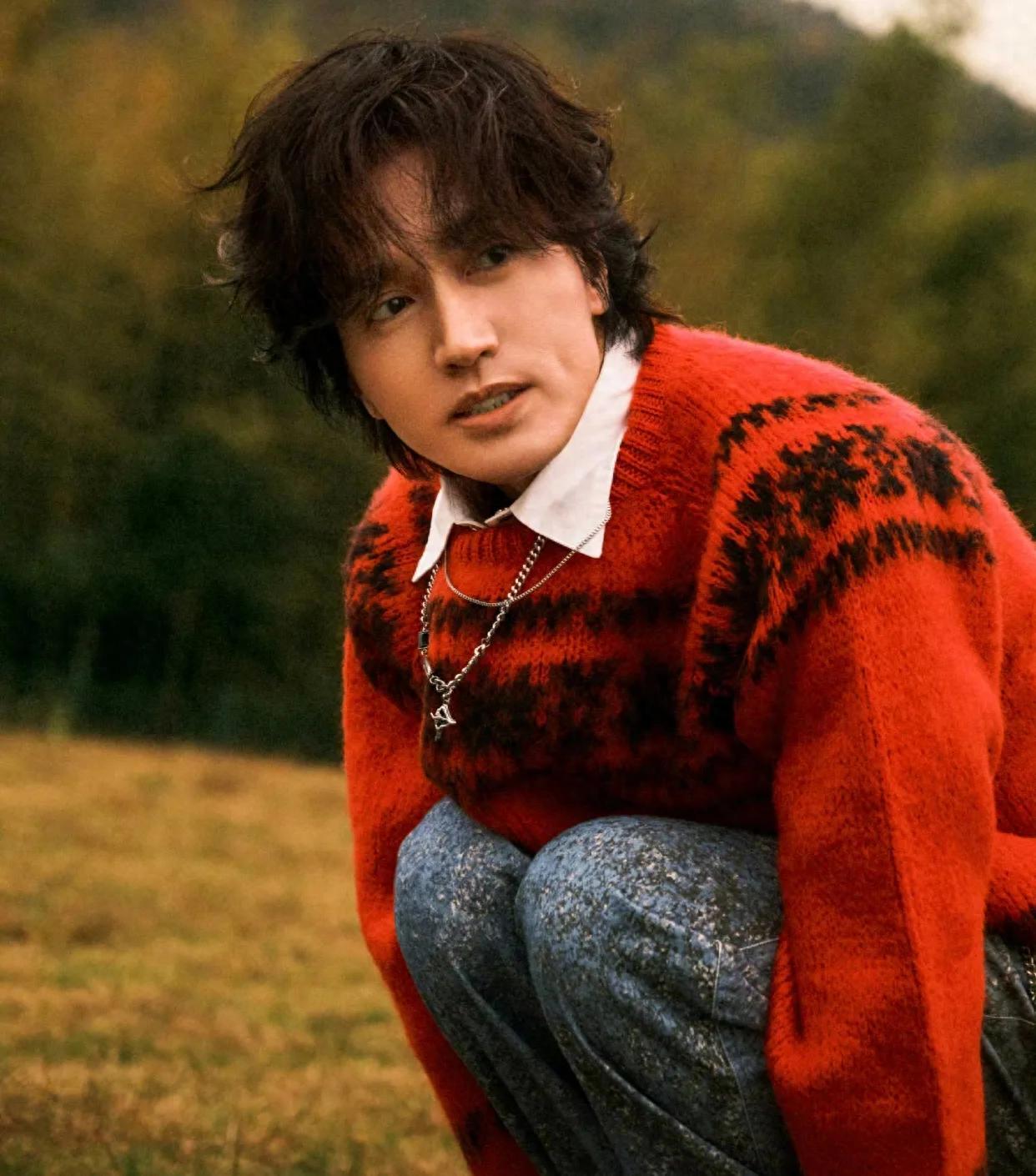 言承旭演唱会提词器带情绪指令引争议。 确实是言承旭在说话这方面确实不咋样，没