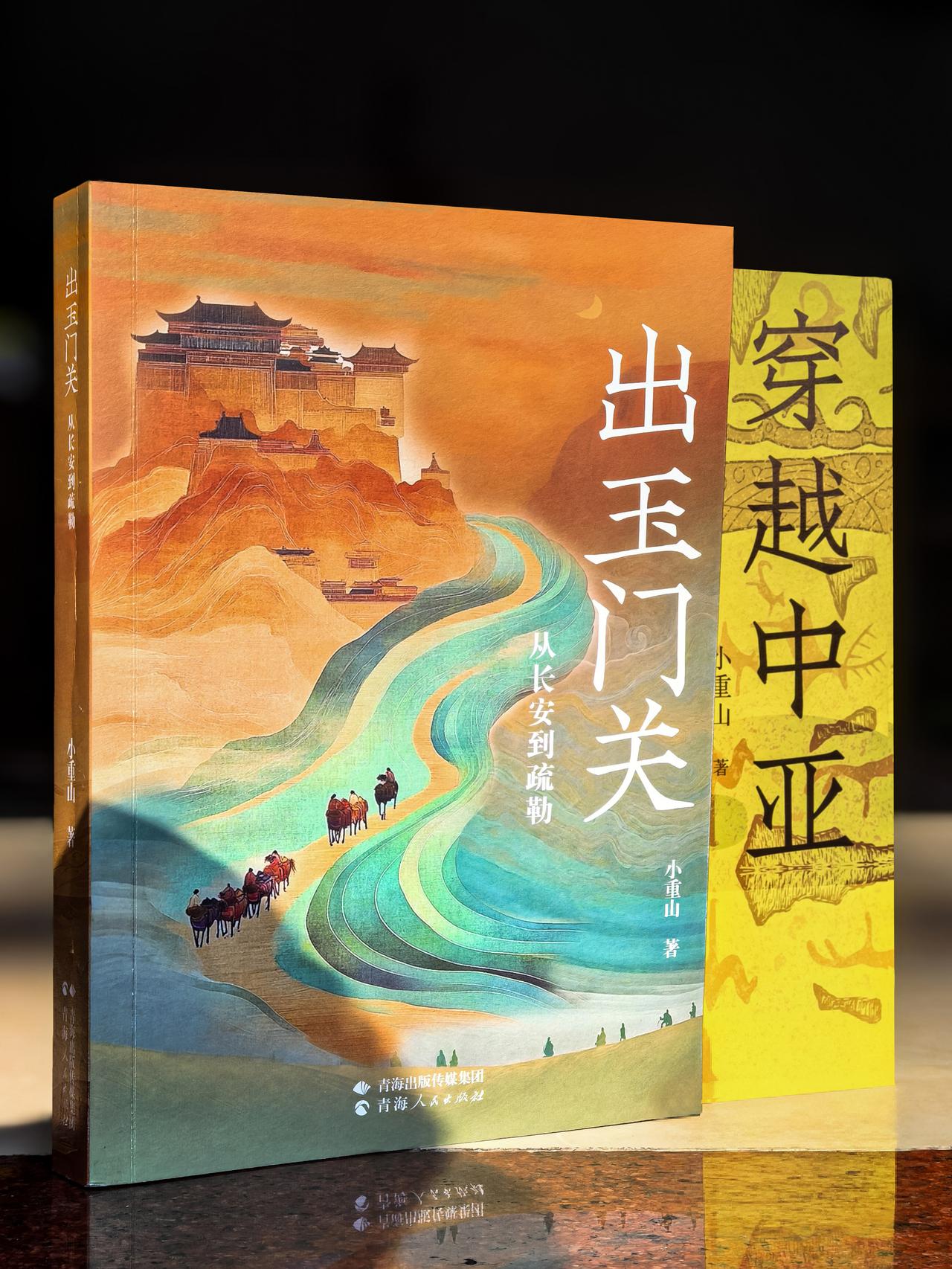 居然养成一个奇怪的习惯。每次健身结束洗澡，总会先撒泡尿在公共拖鞋上，里里外外