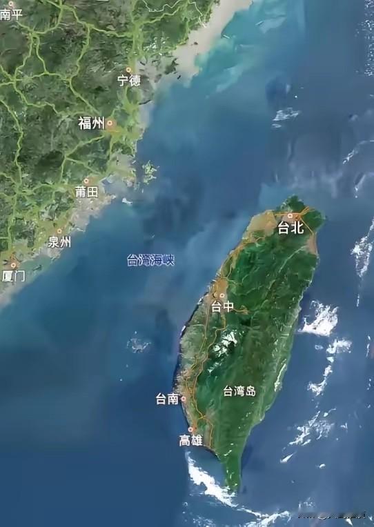 台海拖到今天，最大的教训根本不是外力太猛，而是我们自我捆绑得太深。一说台海紧