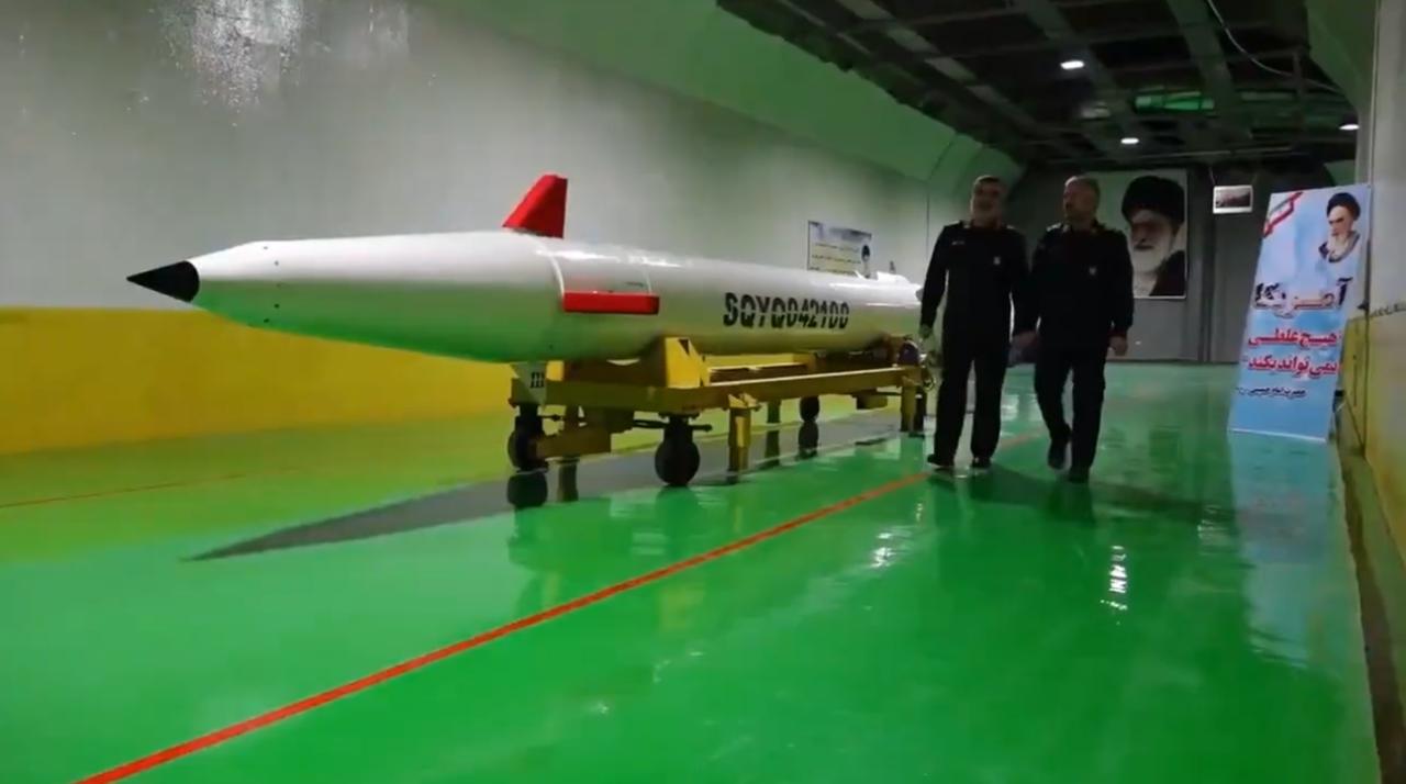 导弹堆满洞库，伊朗展示“地下导弹生产线”：想打多久就多久！ 3月9日，伊朗军