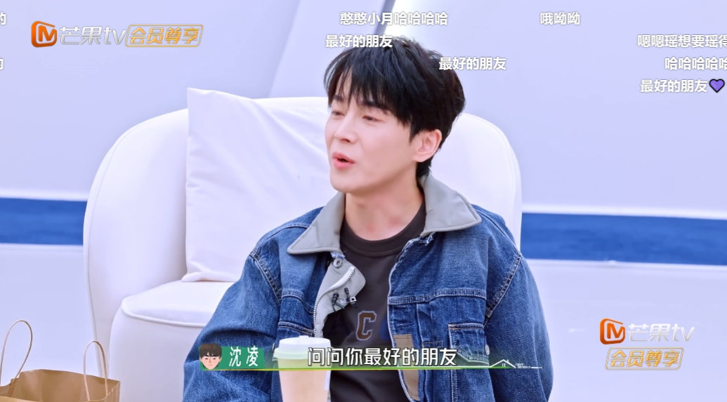 张月问浪姐毕业后还有这样的舞台吗说到最好的朋友张月看向陈瑶张月是真的热爱舞台，