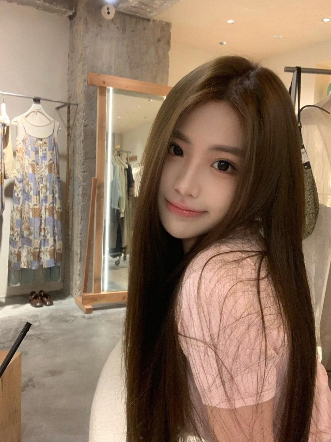 💗​​​
