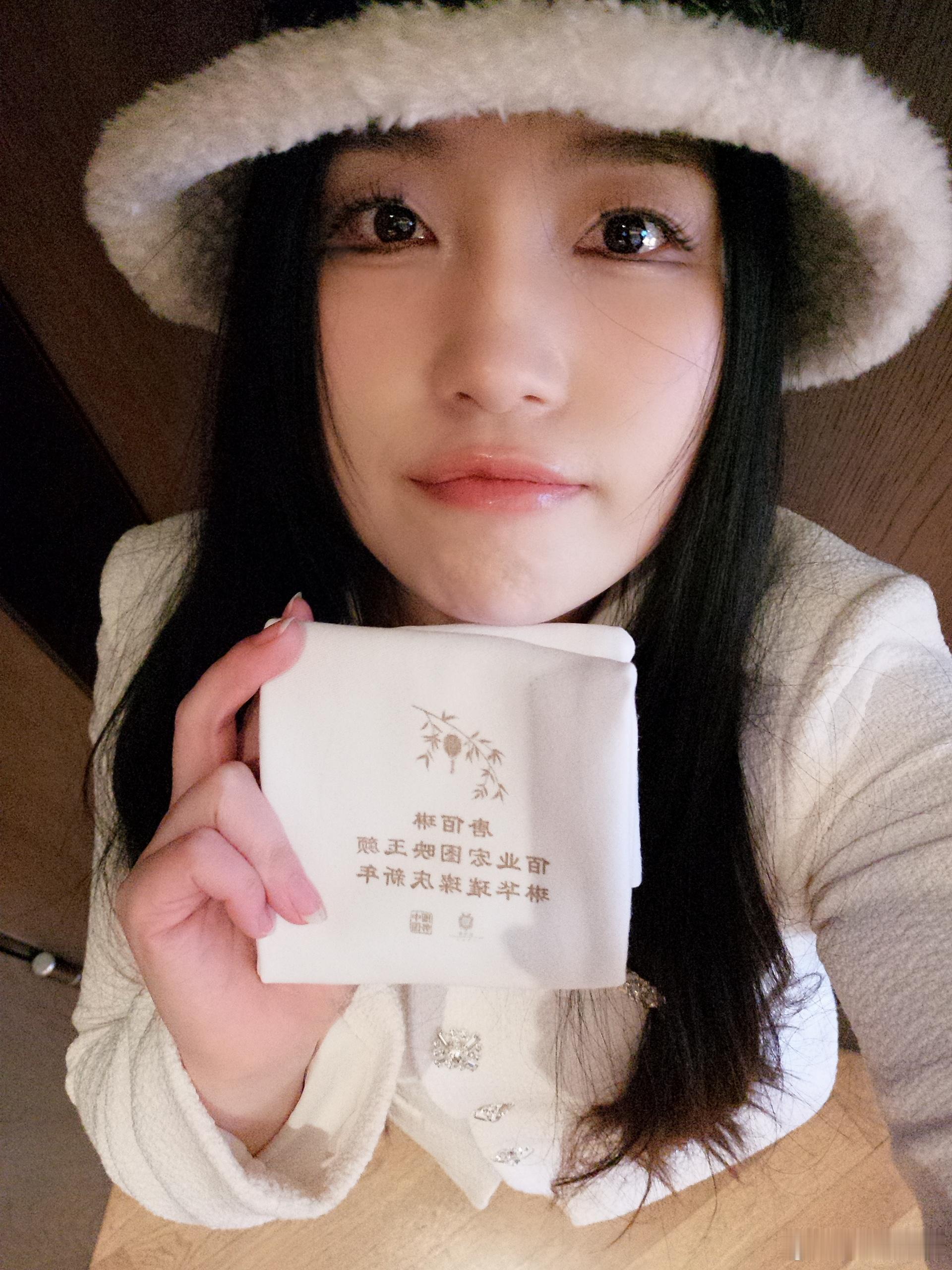 年终虽然没成为任何人期待的模样但这份终于自己的完整让我无比踏实