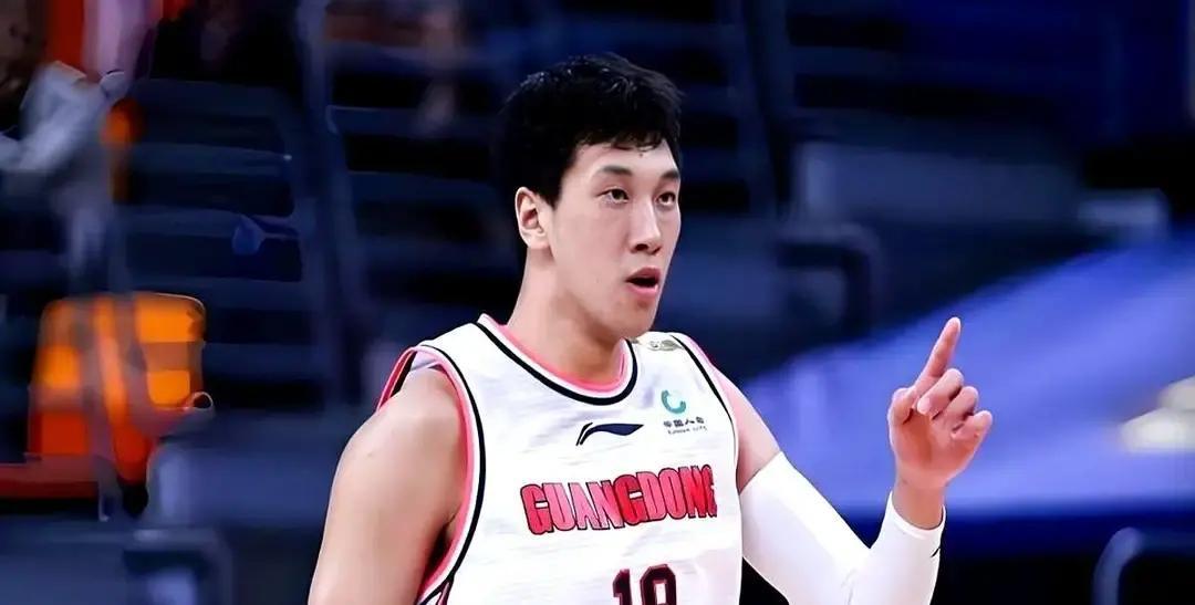 主力伤停，广东队反而露出冠军獠牙。他们撕掉“悲情”剧本，给全联盟上了一堂冷酷的生