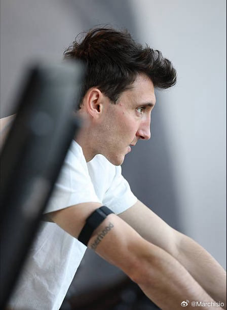 阿尔巴内塞：坎比亚索受到了巴萨的密切关注，但现阶段而言尤文图斯视他为球队的未来支