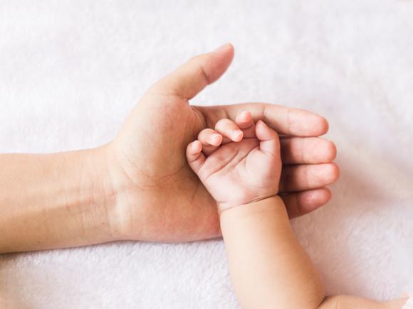 外出哺乳遇尴尬 新妈如何破解