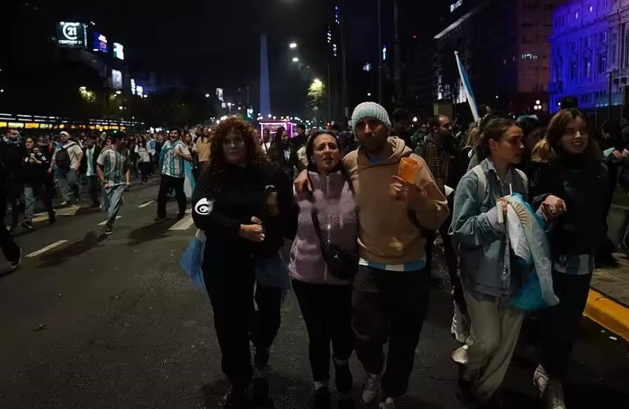 在世界杯决赛中，阿根廷0-1不敌西班牙，遗憾屈居亚军。据阿根廷媒体《奥莱报》报道