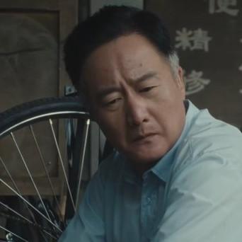 追《交锋》这段剧情看得人后背阵阵发寒，台湾军情局对曹了平的死缠烂打，根本不是他单