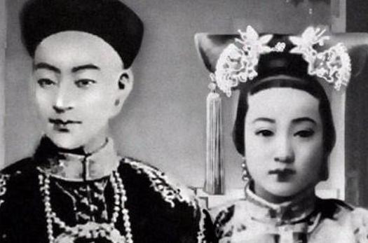 1908年，光绪帝去世前半年曾留下病历：“至今已遗精近二十年，前几年每月遗精十几