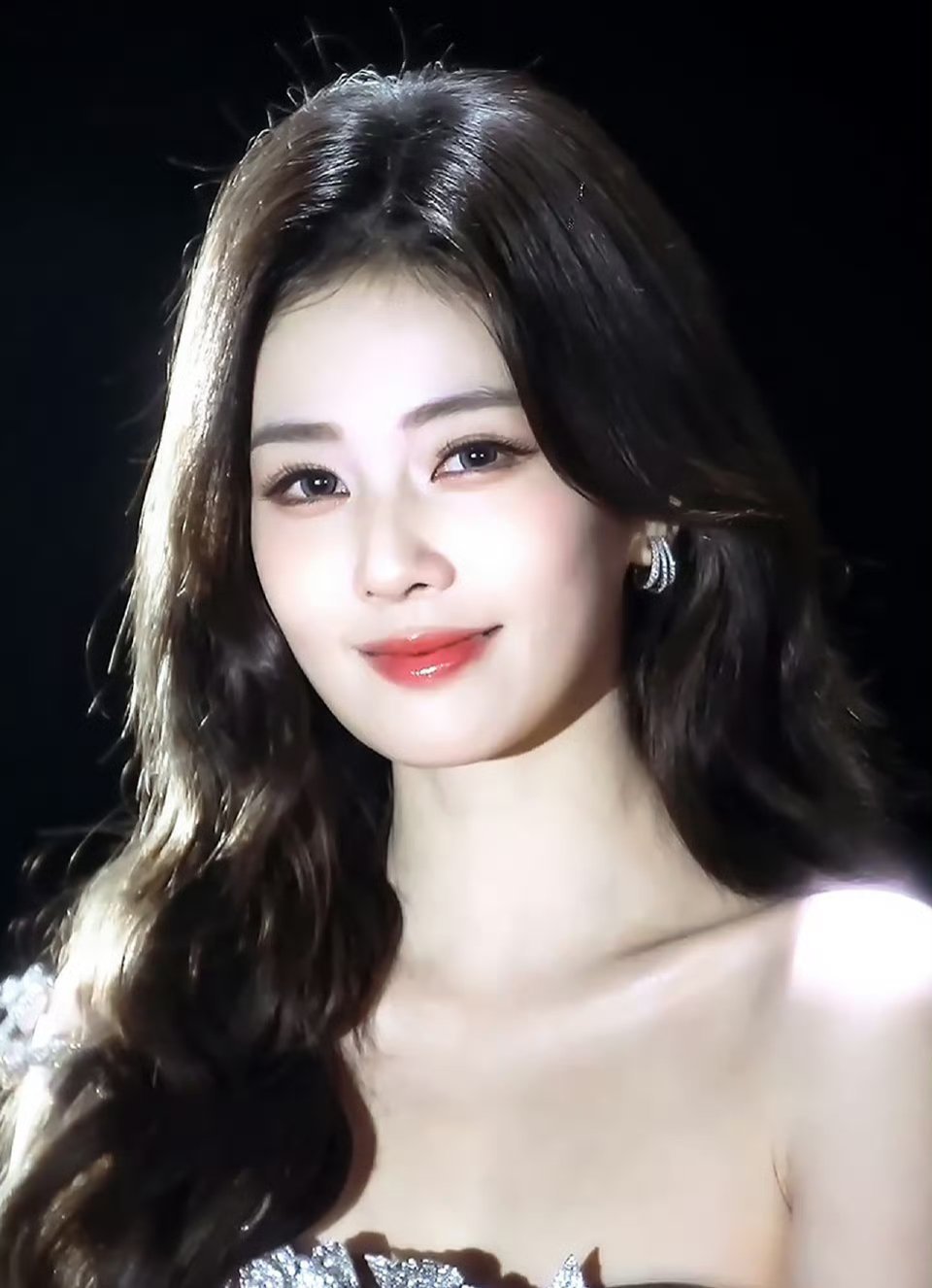 白鹿美得有点超过了鹿鹿酱～咱就是说是不是有点没爆了！白梦妍（呐喊）你太争气了！太