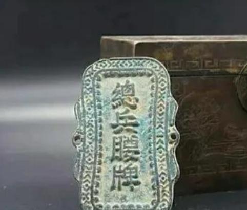 “你算什么东西？我的东西，我说了算！”2007年，湖南77岁大爷易邵白带祖传“