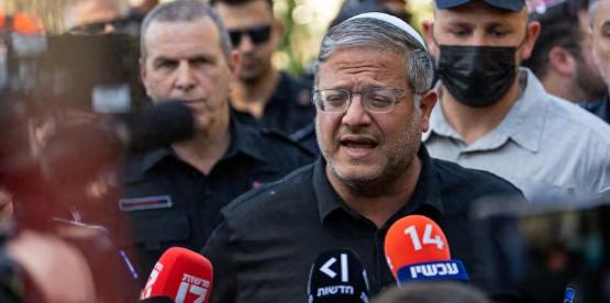 耶路撒冷30万犹太人获准配枪，专家怒批：这是在军队掩护下搞屠杀。这话真不是夸大其