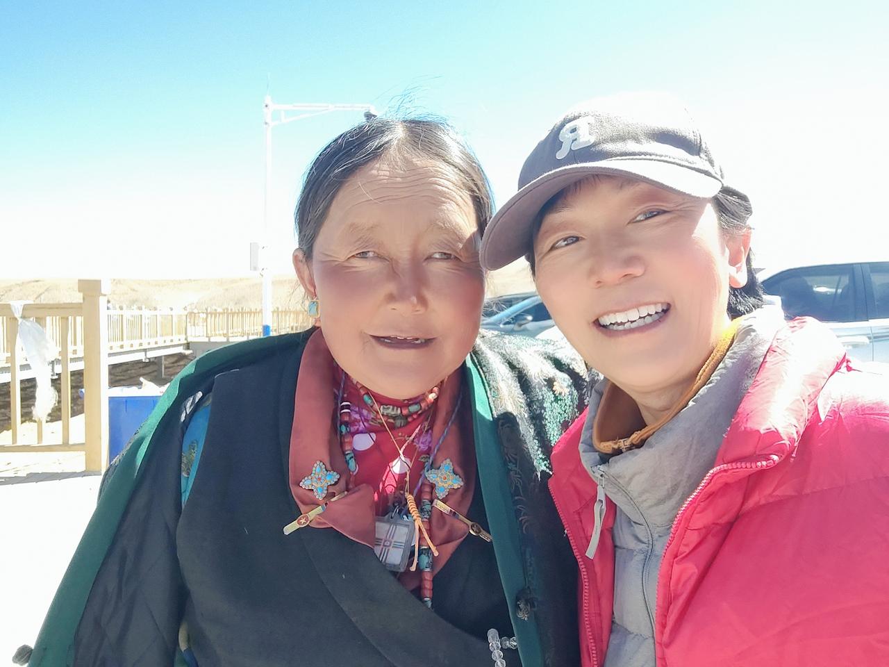 一人一车自驾西藏，现在回头想想，这个决定非常的明智。独自远行路途遥远，免不