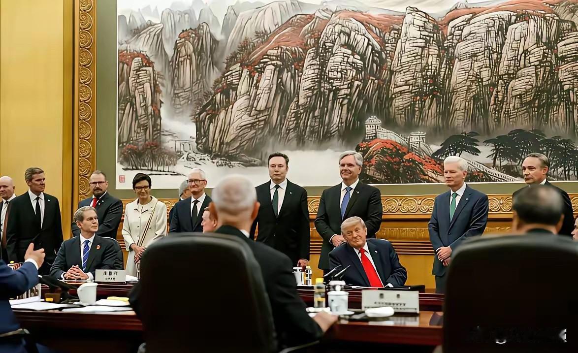 看下美国高官和商界大佬们的这张照片，他们表现的和平常很不一样大家可以好好看看