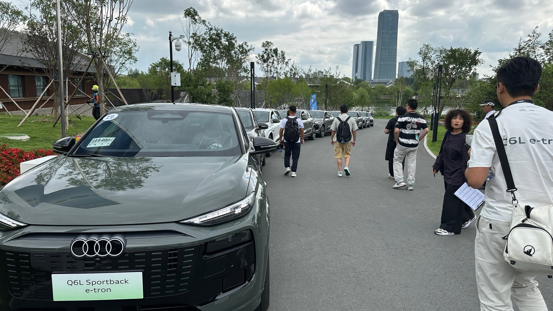 奥迪Q6Le-tron，这车是奥迪和华为联合开发的智驾（听奥迪工作人员说这激光