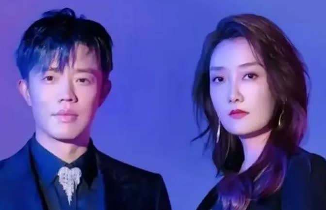 看来凤凰传奇真的出事了！前几天的手表地震并没有结束，余震真的来了！今日，
