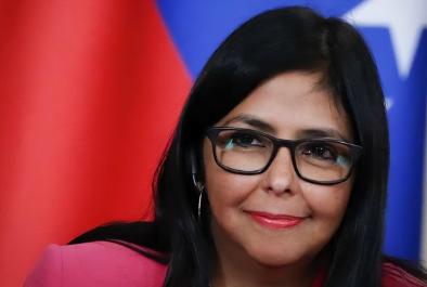 委内瑞拉这次真的乱了，代理总统现在不想下台，现在她真的把自己当成委内瑞拉真正的总