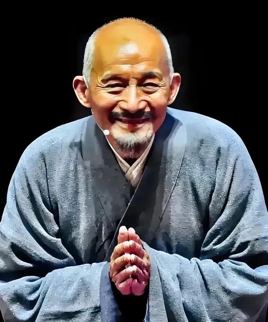 偷偷告诉你，人性潜规则：1.别人发来信息，不秒回。2.和你翻过脸的人，无论是