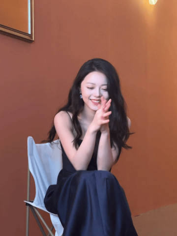 赵今麦越来越有小女人的感觉了​​​