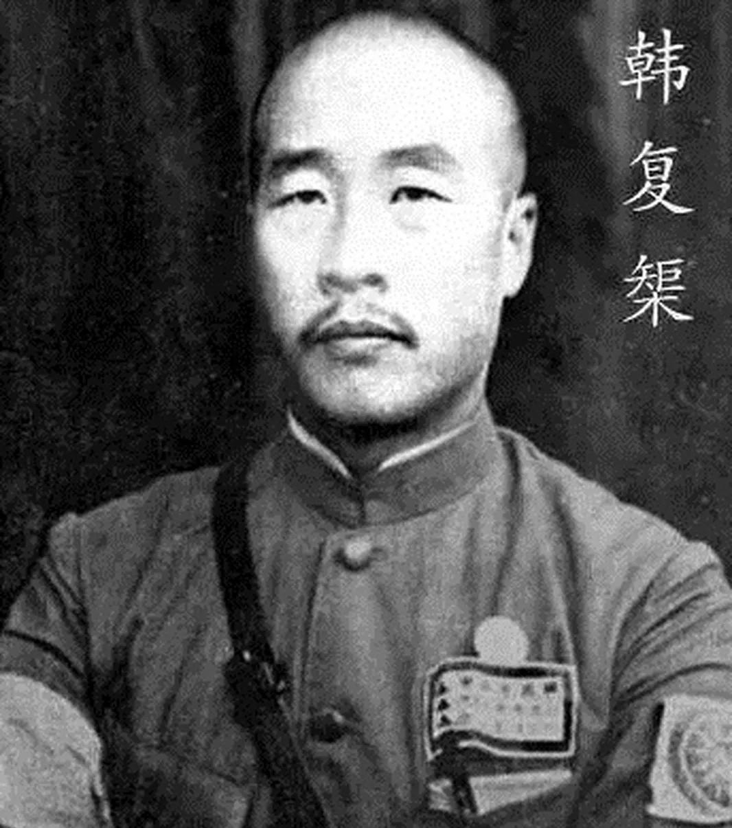 1937年11月初，冯玉祥派人给韩复榘送去了亲笔信，信中勉励韩要坚守山东。冯玉